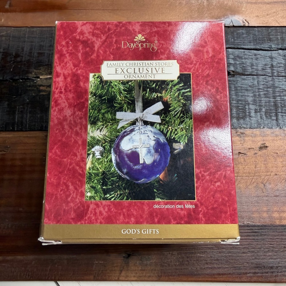 HALLMARK DaySpring Family Christian‎ Stores Exclusive Ornament Glass Globe Cross